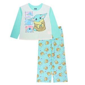 NWT Big Girls Mandalorian T-shirt and Pajama, 2 Piece Set